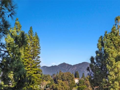 5592  Avenida Sosiega  B , Laguna Woods, CA