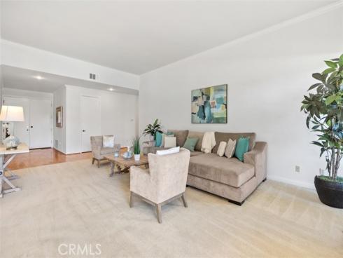 5592  Avenida Sosiega  B , Laguna Woods, CA