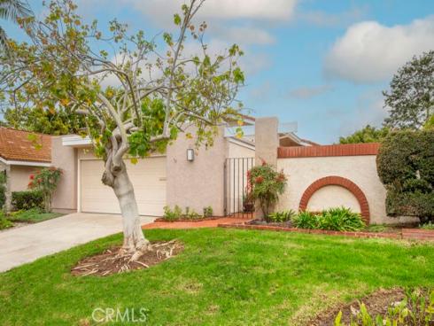 5231  Moya  , Laguna Woods, CA