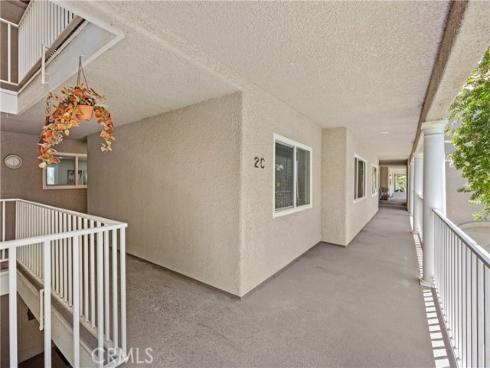 4025  Calle Sonora Este  2C , Laguna Woods, CA