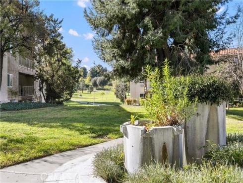 4025  Calle Sonora Este  2C , Laguna Woods, CA