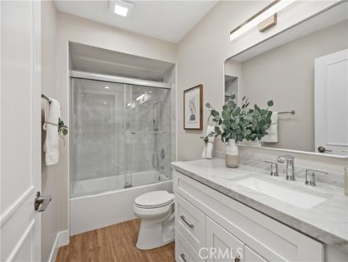 4025  Calle Sonora Este  2C , Laguna Woods, CA