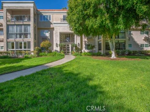 5499 Paseo Del Lago 2D , Laguna Woods, CA