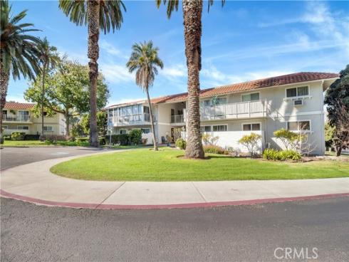 957 Calle Aragon N , Laguna Woods, CA