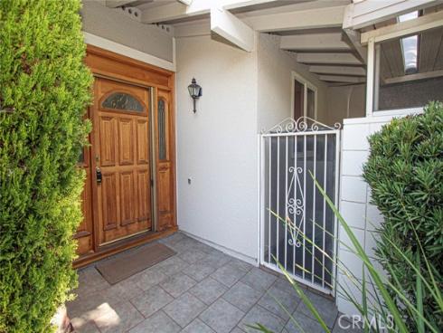 594  Avenida Majorca  A , Laguna Woods, CA