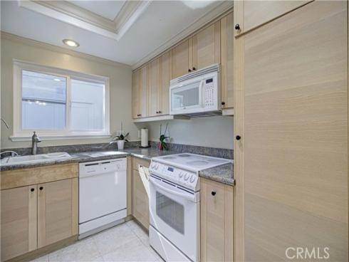 949 Calle Aragon Unit B , Laguna Woods, CA