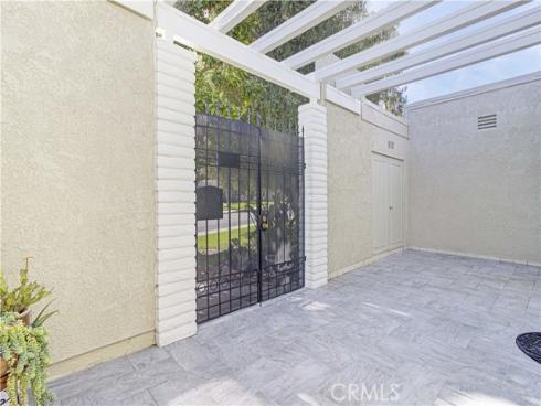 949 Calle Aragon Unit B , Laguna Woods, CA