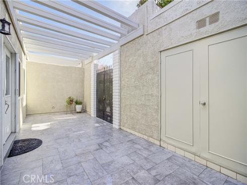 949 Calle Aragon Unit B , Laguna Woods, CA