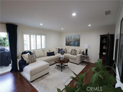 2405  Via Mariposa  1-H , Laguna Woods, CA