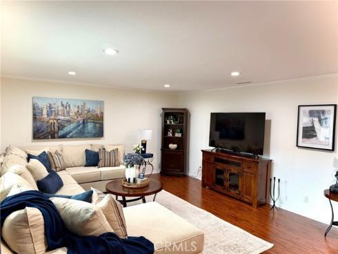 2405  Via Mariposa  1-H , Laguna Woods, CA