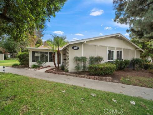 592 Avenida Majorca A