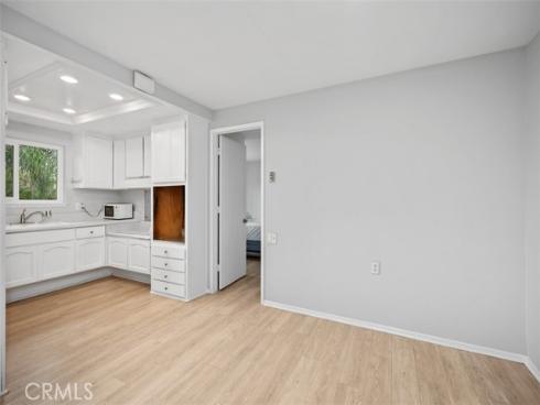 922  Avenida Majorca  N , Laguna Woods, CA