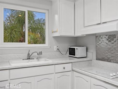 922  Avenida Majorca  N , Laguna Woods, CA