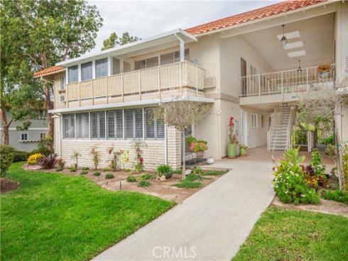 682  Via Alhambra  D , Laguna Woods, CA