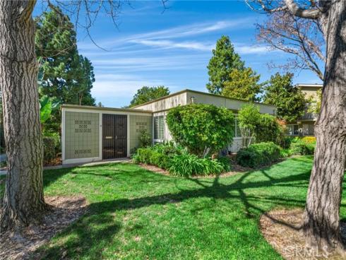 27 Avenida Castilla D , Laguna Woods, CA