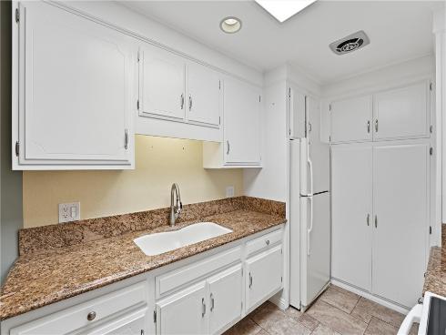 2156 E Via Mariposa  H , Laguna Woods, CA