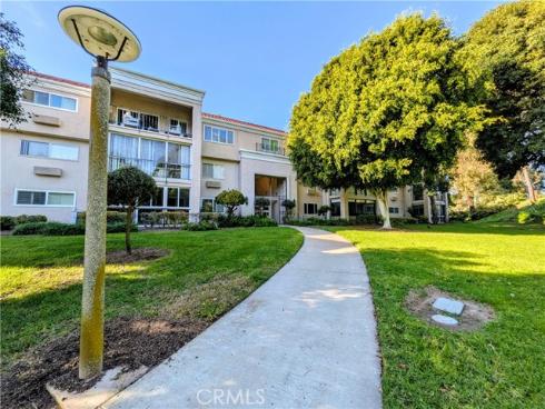 5499  Paseo Del Lago  3C , Laguna Woods, CA