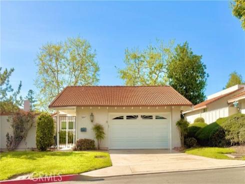 5237  Elvira  , Laguna Woods, CA