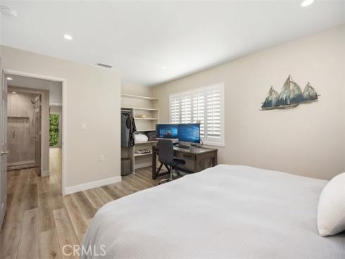 5506  Paseo Del Lago  N , Laguna Woods, CA