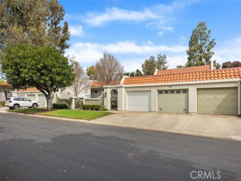 5506  Paseo Del Lago  N , Laguna Woods, CA