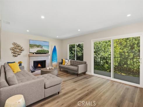 5506  Paseo Del Lago  N , Laguna Woods, CA