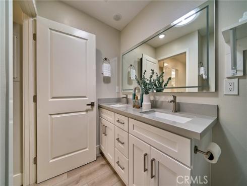 3287  San Amadeo  B , Laguna Woods, CA