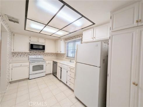 4011  Calle Sonora Oeste  1B , Laguna Woods, CA