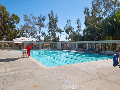 5581 Via Dicha B , Laguna Woods, CA