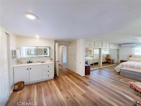 2143  Ronda Granada  O , Laguna Woods, CA