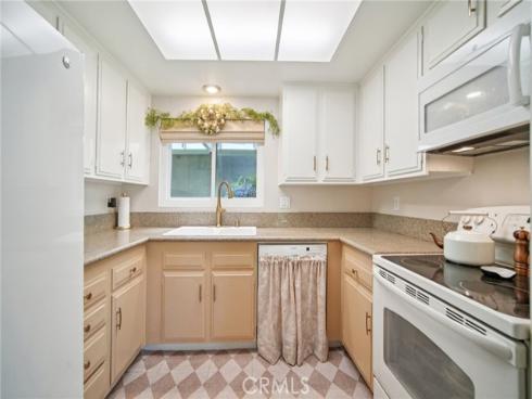 2402  Via Mariposa  1E , Laguna Woods, CA