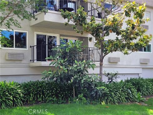 2369  Via Mariposa E.  1-D , Laguna Woods, CA