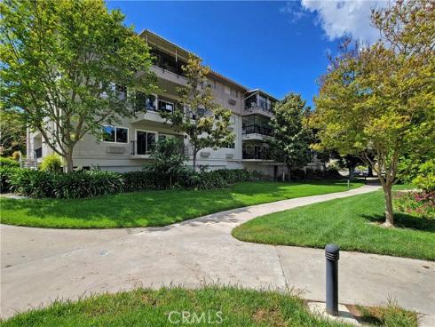 2369  Via Mariposa E.  1-D , Laguna Woods, CA