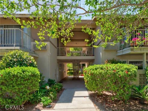 173  Avenida Majorca  D , Laguna Woods, CA