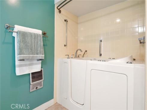 173  Avenida Majorca  D , Laguna Woods, CA