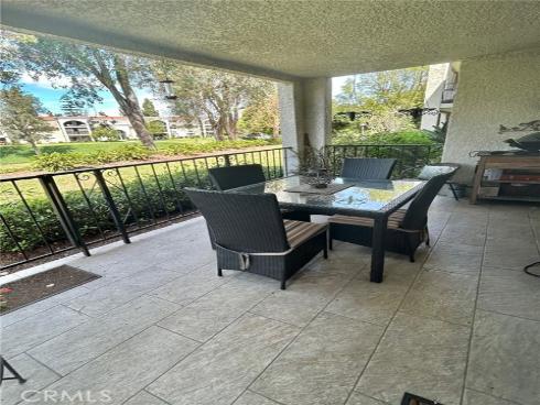 5518  Paseo Del Lago  1-E , Laguna Woods, CA