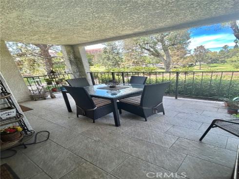 5518  Paseo Del Lago  1-E , Laguna Woods, CA