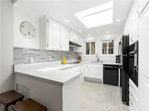 662  Via Los Altos  Q , Laguna Woods, CA