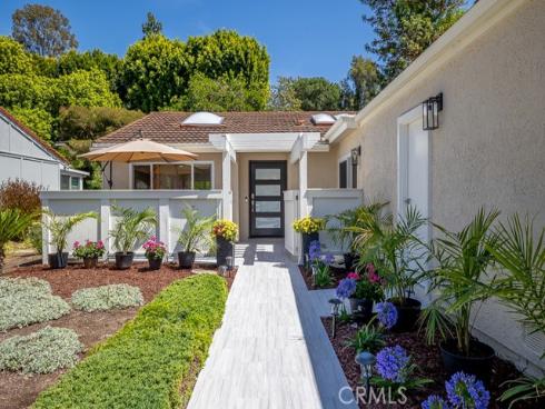 3325  Via Carrizo - Unit A  , Laguna Woods, CA