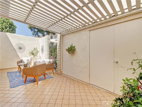 2306  Via Puerta  A , Laguna Woods, CA