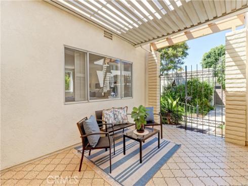 2306  Via Puerta  A , Laguna Woods, CA