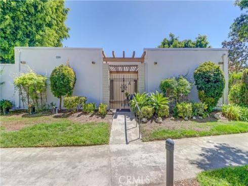 2306  Via Puerta  A , Laguna Woods, CA