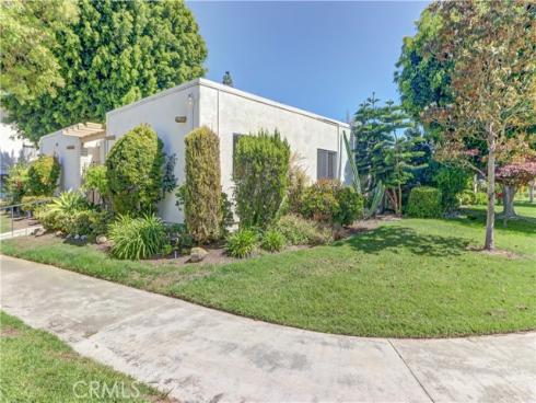 2306  Via Puerta  A , Laguna Woods, CA