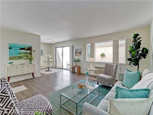 2306  Via Puerta  A , Laguna Woods, CA