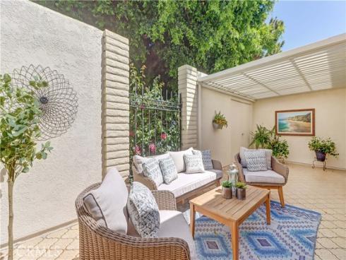 2306  Via Puerta  A , Laguna Woods, CA