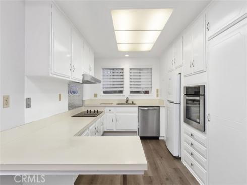 2182  Via Puerta  D , Laguna Woods, CA