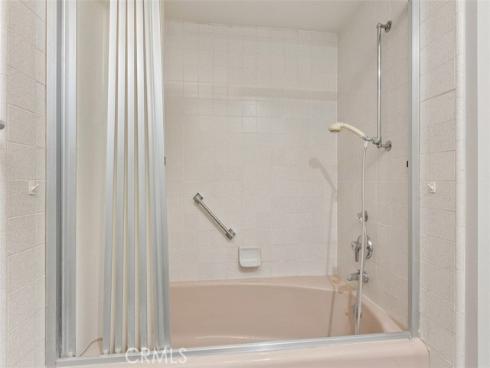 2182  Via Puerta  D , Laguna Woods, CA