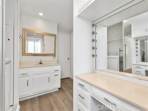 2182  Via Puerta  D , Laguna Woods, CA