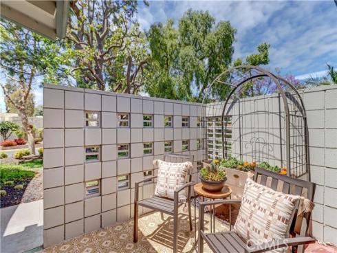 252 Calle Aragon B , Laguna Woods, CA