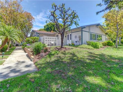 252 Calle Aragon B , Laguna Woods, CA