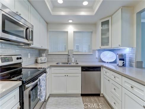 670 Via Mendoza B , Laguna Woods, CA